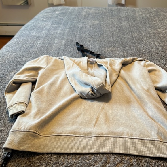 ❤️ grey hoodie with ties on the side - Picture 2 of 4